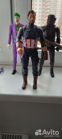 Фигурки супергероев