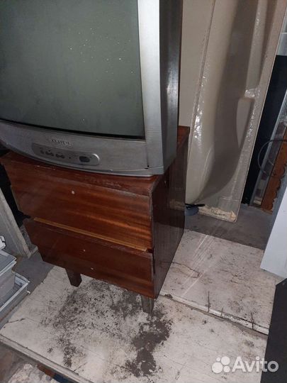 Тумба тумбочка времён СССР 2 ящик и одно отделение