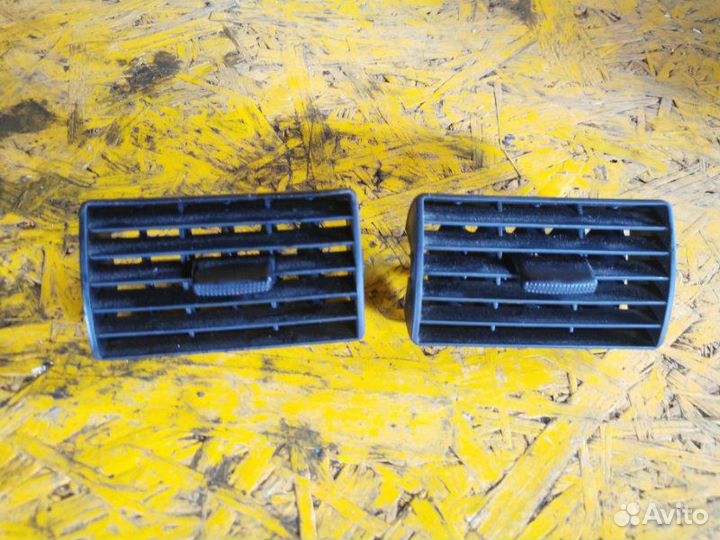 Дефлектор обдува салона передний Ford Transit