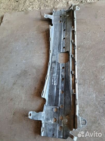 Крепление переднего бампера Mercedes w220