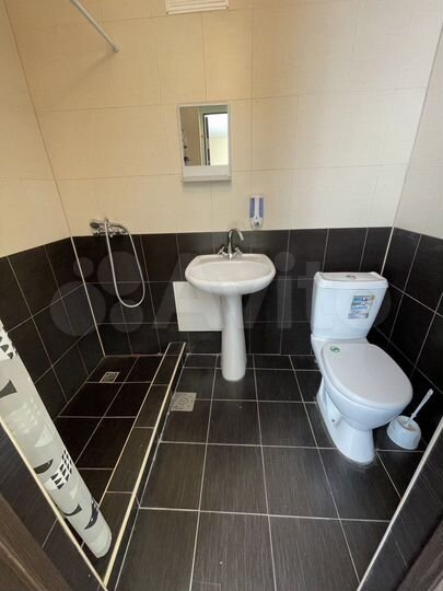 Здание за автовокзалом, 720 м²