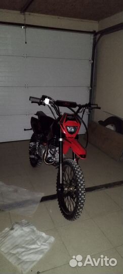 Мотоцикл regulmoto seven medalist pro 19/16