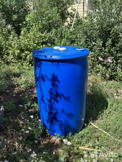 Емкость пластиковая под воду бу