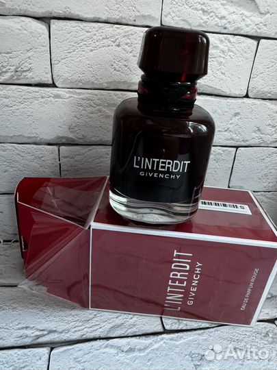 Givenchy linterdit rouge