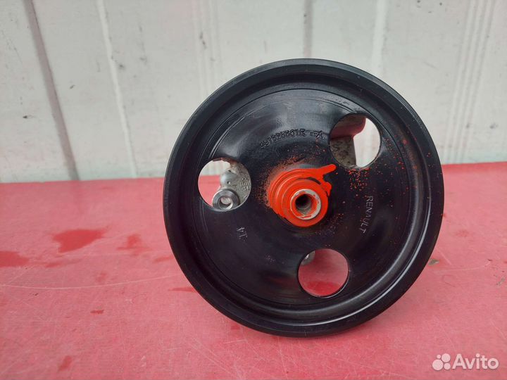 Насос гур Renault Sandero 2