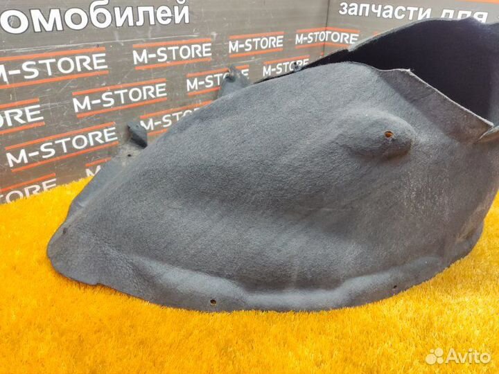 Подкрылок передний правый Volkswagen Touareg 7L