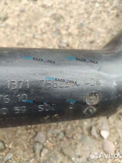 Патрубок интеркулера левый BMW 5 F07/F10/F11 2011