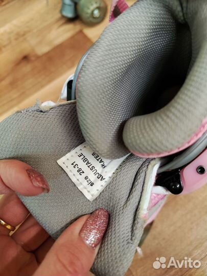 Роликовые коньки