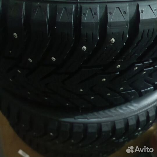 Nokian Tyres Hakkapeliitta 8 255/50 R20