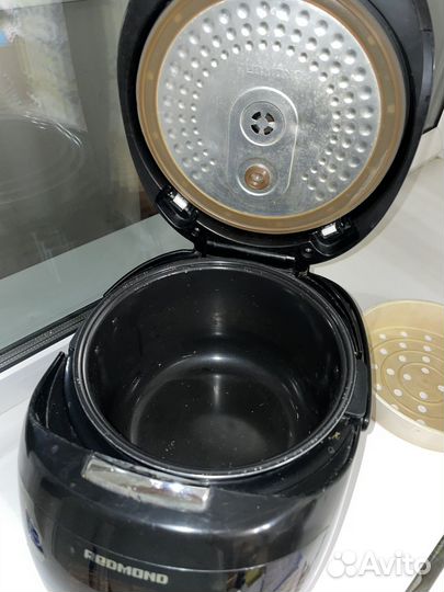 Мультиварка Redmond