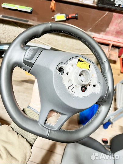 Руль в сборе volkswagen Touareg 3, cr7