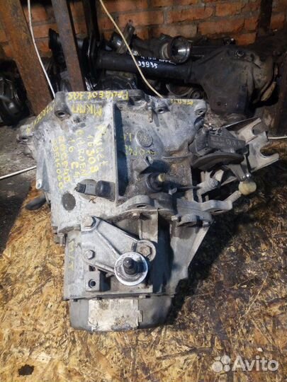 Коробка передач МКПП Peugeot 308 хечбэк 1.6 EP6