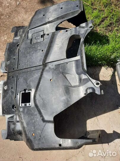 Пластиковая защита (пыльник) Subaru Impreza