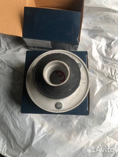 Опора амортизационной стойки Bmw