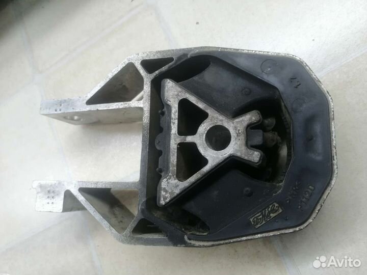 Опора кпп ford focus 2