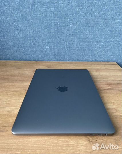 Apple MacBook Pro 13 2017 touch bar / 16gb