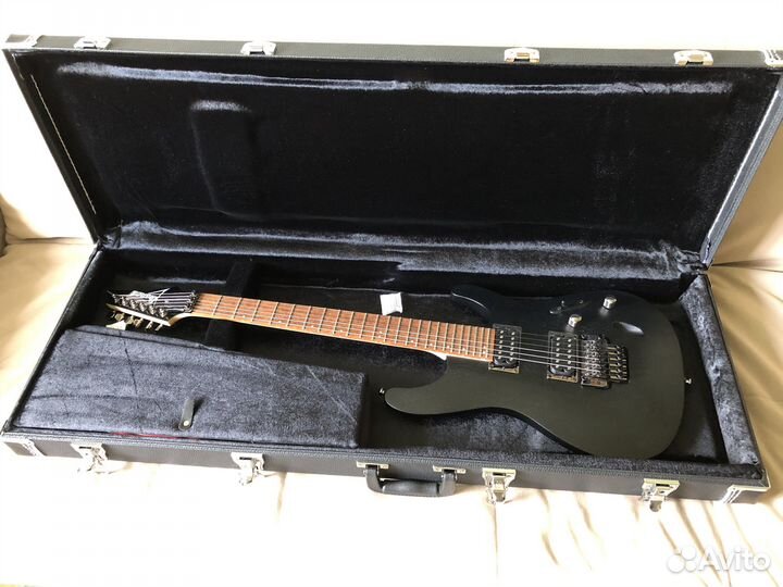 Электрогитара Ibanez S520