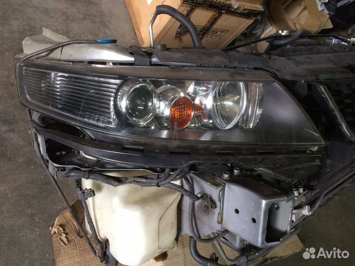 Фара левая Honda Accord 7 2002-2006