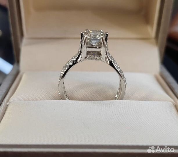 Золотое кольцо с бриллиантами 1,35 ct