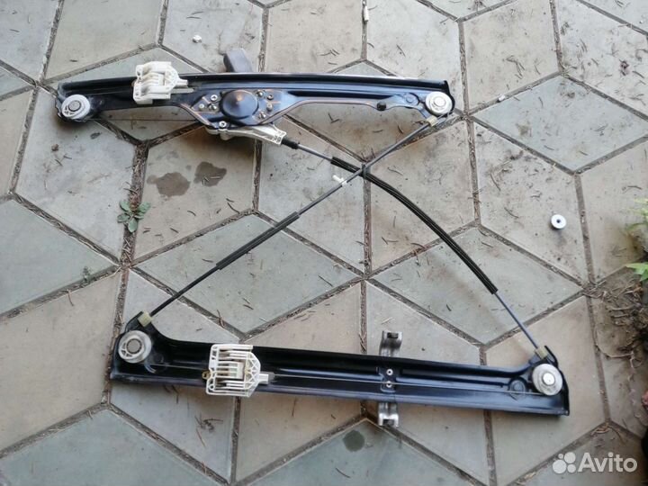 Стеклоподъемник передний левый BMW X5 E70