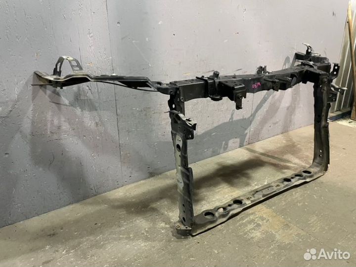 Передняя панель Toyota Prius W30