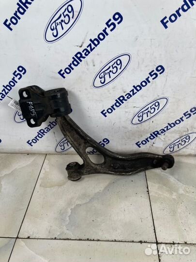 Рычаг передней подвески левый Ford Focus 3 CB8 1.6
