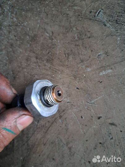 Датчик давления масла Cadillac SRX