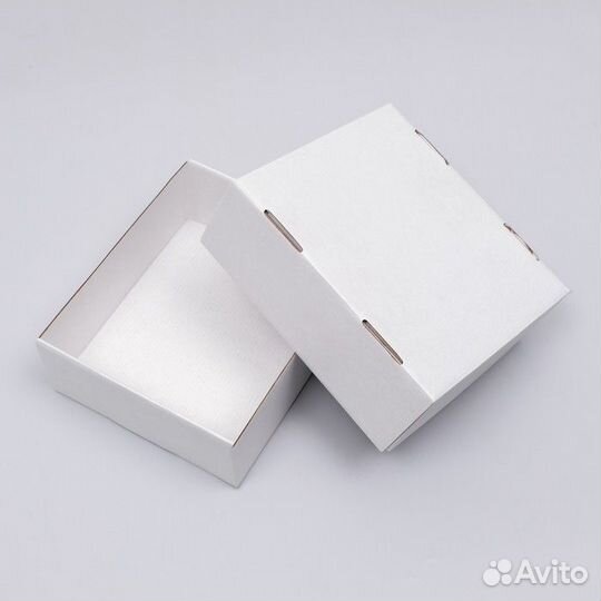 Коробки, 21 х 18 х 8 см