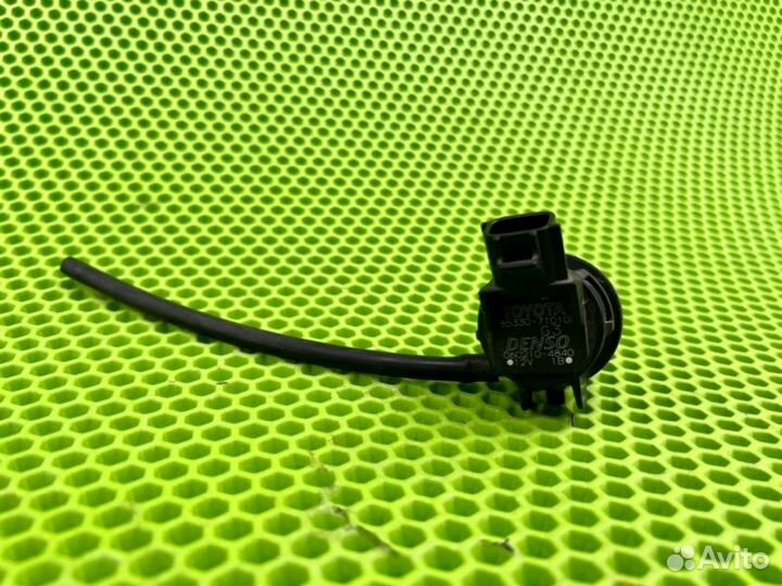 Насос омывателя Toyota Land Cruiser Prado 150 2018