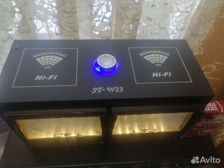 Стрелочные индикаторы выхода уровня сигнала