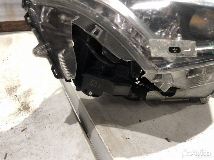 Фара на запчасти Toyota Rav4 2016