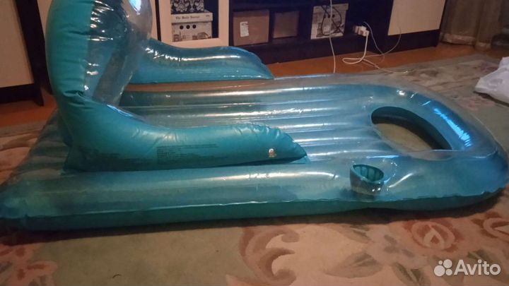 Надувной матрас-кресло с подстаканником