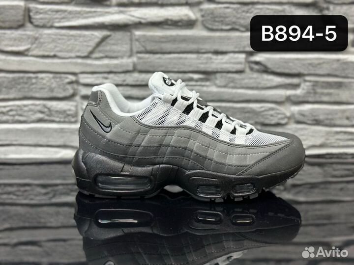 Кроссовки оптом