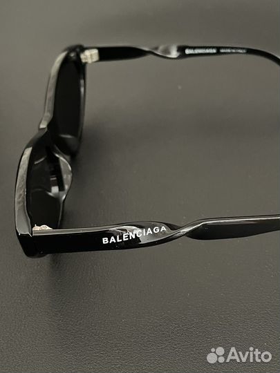 Солнцезащитные очки balenciaga