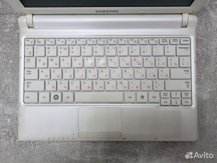 Нетбук Samsung NP-N150-JP02RU 10.1