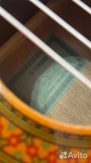 Классическая гитара yamaha C40