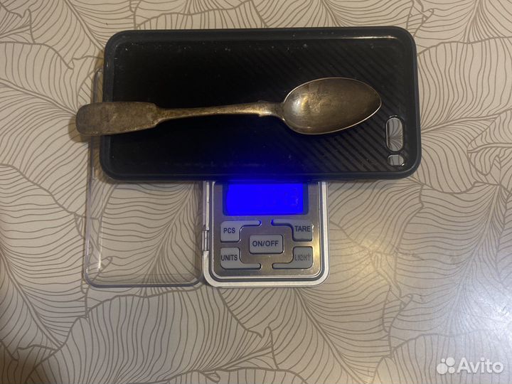 Серебряные ложки и вилка