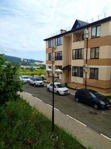 1-к. квартира, 45,6 м², 1/3 эт.