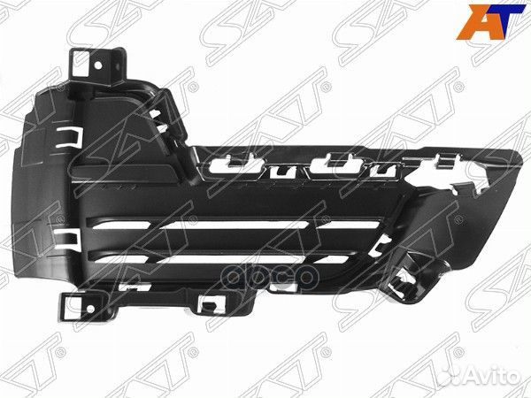 Решетка в бампер BMW X5 F15 14-18 RH stbm71000G