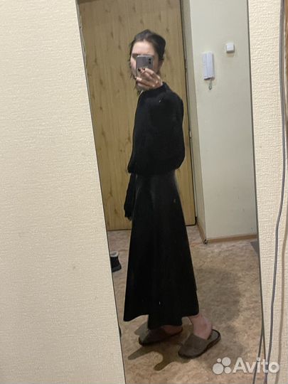 Юбка из экокожи 48-го размера черная