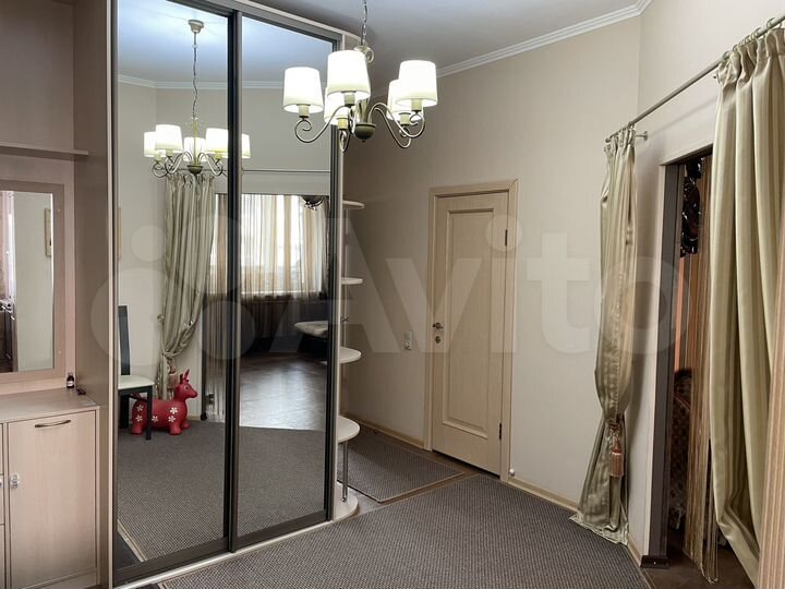 2-к. квартира, 88 м², 2/6 эт.