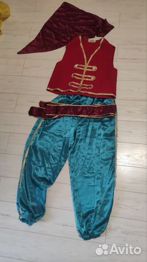 Карнавальные костюмы для взрослых