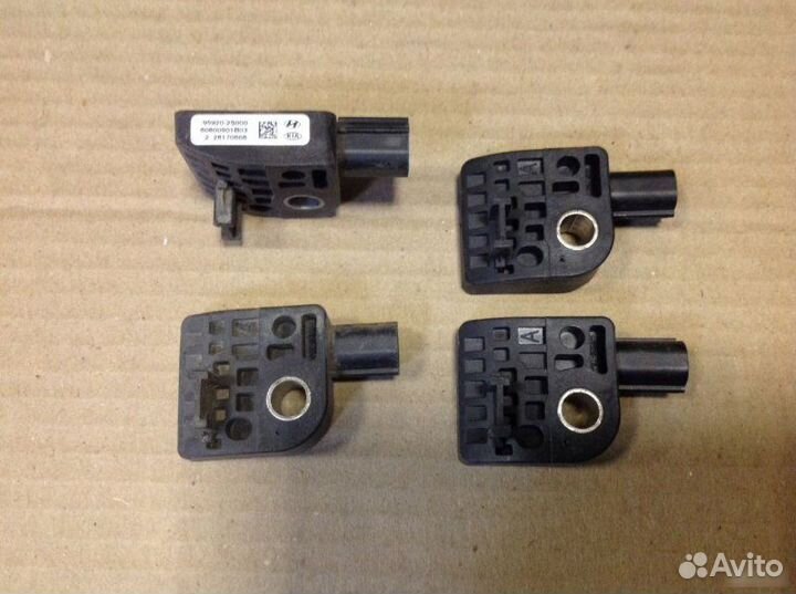 Датчик / удара Airbag Hyundai Ix35