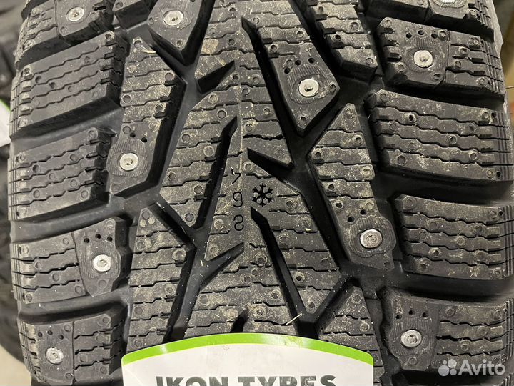 Ikon Tyres Character Ice 7 SUV 215/50 R17 95T