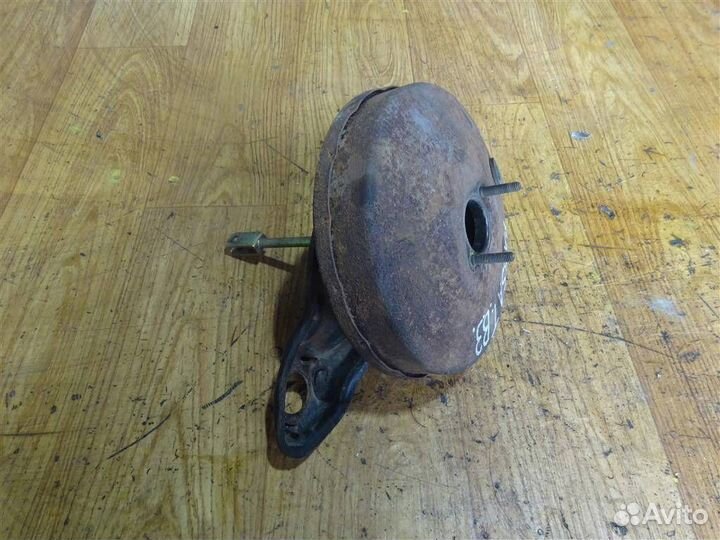 Усилитель тормозов вакуумный Volkswagen Passat B