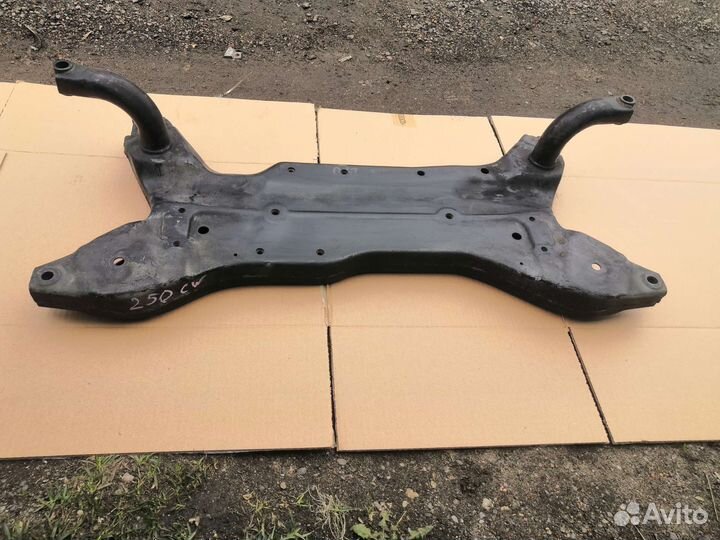 Балка передняя подрамник Mitsubishi Outlander XL