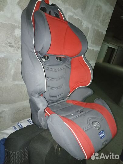 Автокресло/бустер chicco qro up 2 3 15-36кг