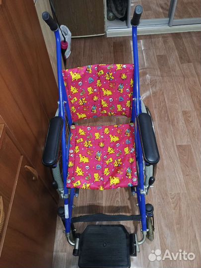Коляска детская инвалидная