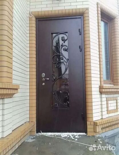 Дверь входная металлическая со стеклом 1926