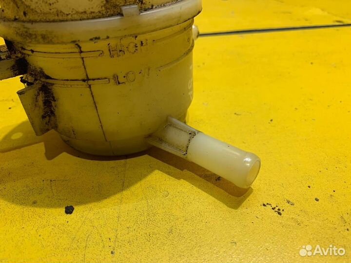 Бачок гур Kia Spectra 2002–2011